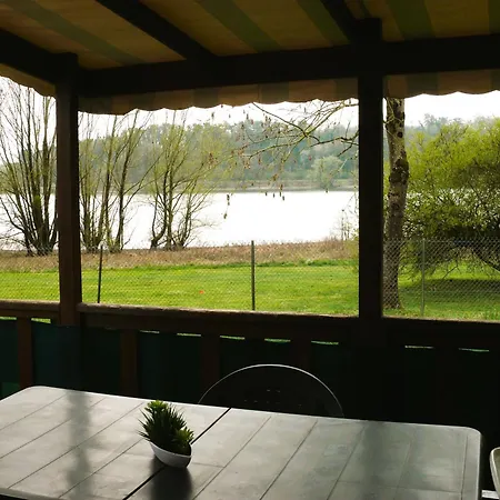 Mobil-home 4-6 Personnes De Bairon 08 En Bord De Le Chesne (Ardennes)